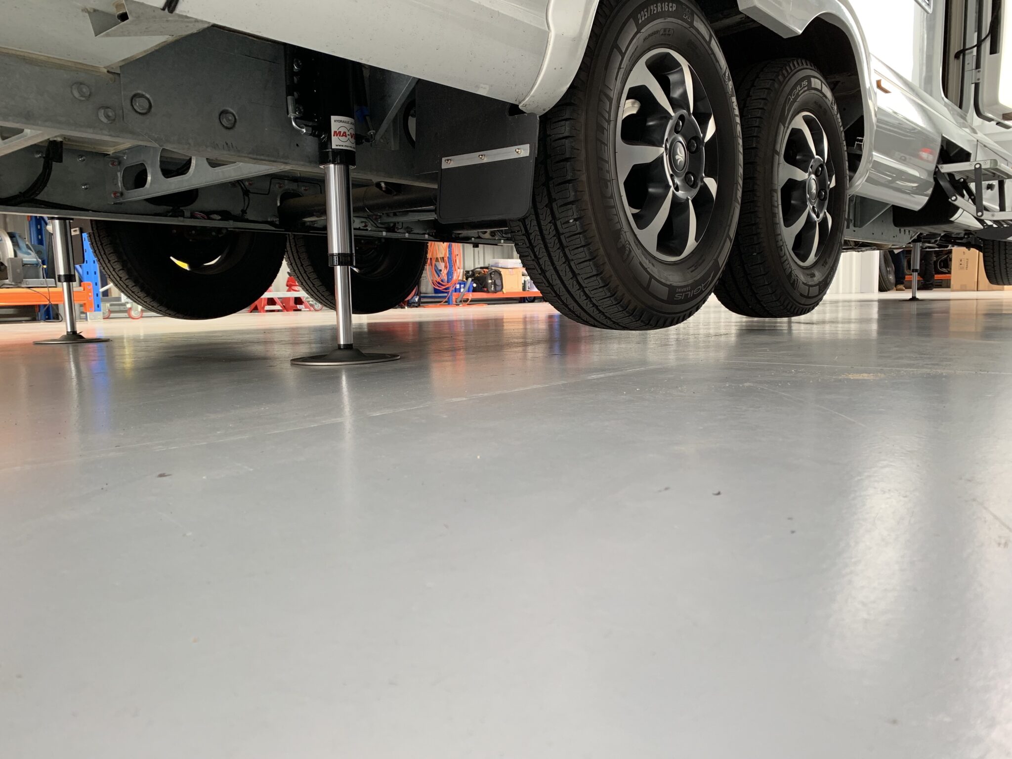 MAVE Fully Automatic Self Levelling System for your Motorhome