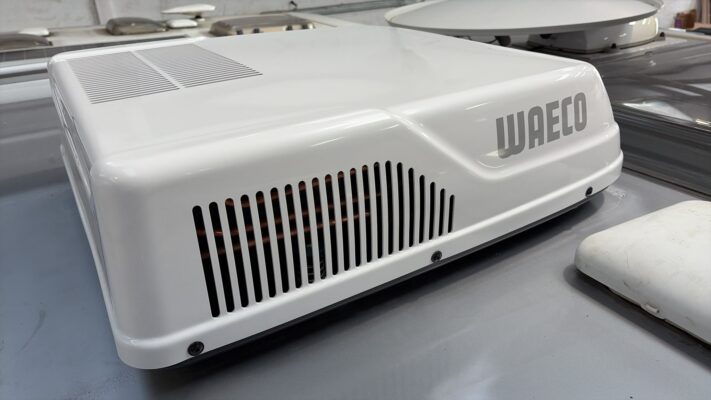 Waeco AirCon – WAC2600i 400×400 Motorhome and Caravan Air-conditioning